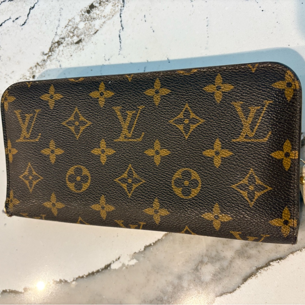 AUTHENTIC Louis Vuitton Adèle wallet